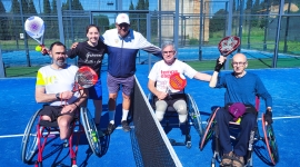 Pacients amb discapacitat del Servei de Rehabilitació de l’Hospital de Figueres practiquen pàdel adaptat al Club Tennis Figueres