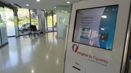 Des d’aquest estiu, s'elimina l’ús del paper per avisar als pacients de les visites i proves 