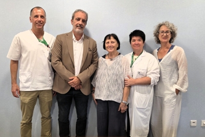 La Fundació Salut Empordà i l’Associació Gironina de Parkinson signen un conveni per millorar l’atenció a les persones amb Parkinson de la comarca
