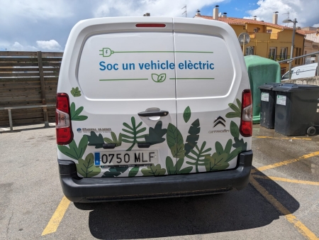 Vehicle elèctric d'Emporhotel