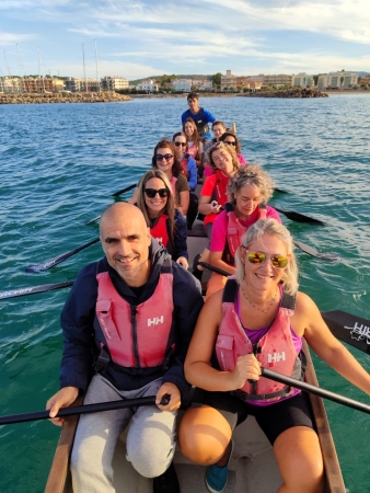 Dragon boat, una nova activitat terapèutica a l'Escala