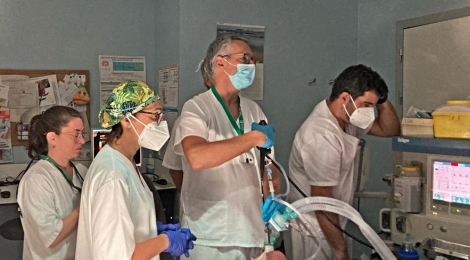 La Unitat de Pneumologia incorpora l’ecobroncoscòpia, una tècnica que permet un diagnòstic més precís i personalitzat del càncer de pulmó