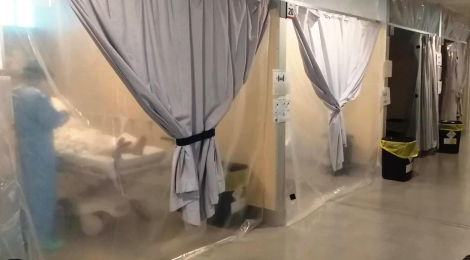 L’Hospital de Figueres comença a traslladar pacients lleus pel coronavirus a la Clínica Santa Creu