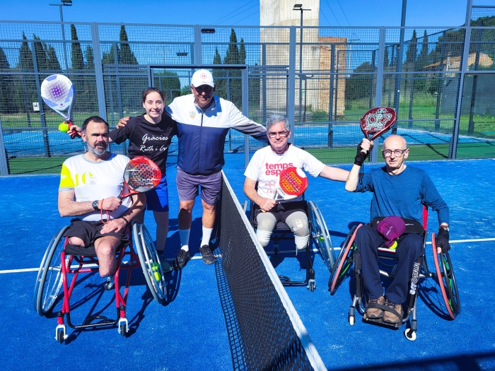 Equip de pàdel i tennis adaptat