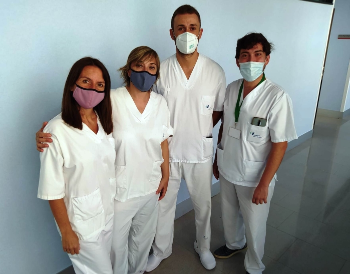 Professionals que participen a l'assaig clínic propi
